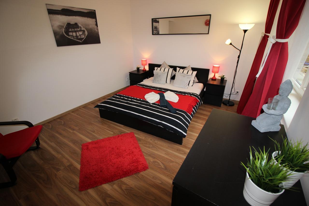 Smart City Prague Apartment Екстериор снимка